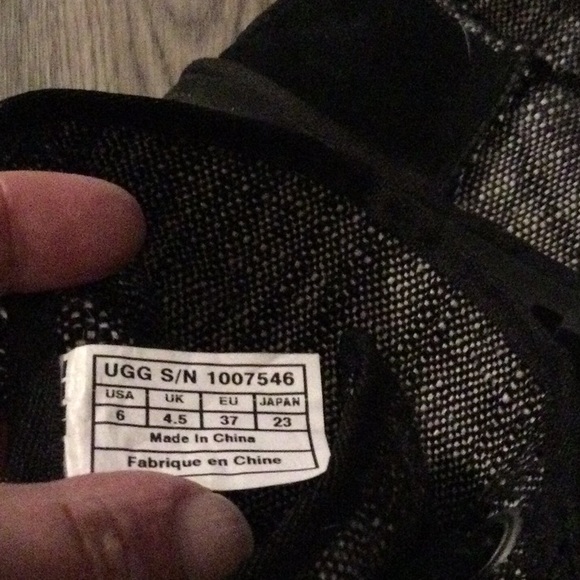 Ugg Canvas Woven Lace Up Boots 2822 - Picture 8 of 10